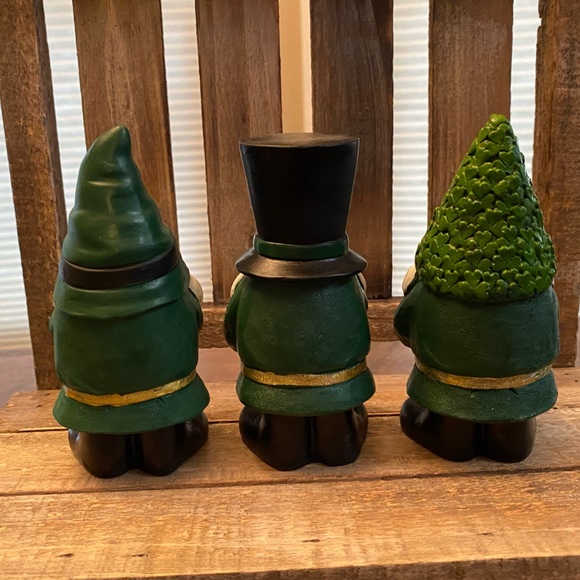 St. Patricks Day Gnomes Kitchen Towels & St. Patrick’s Day Gnome Figures Bundle - Picture 7 of 16